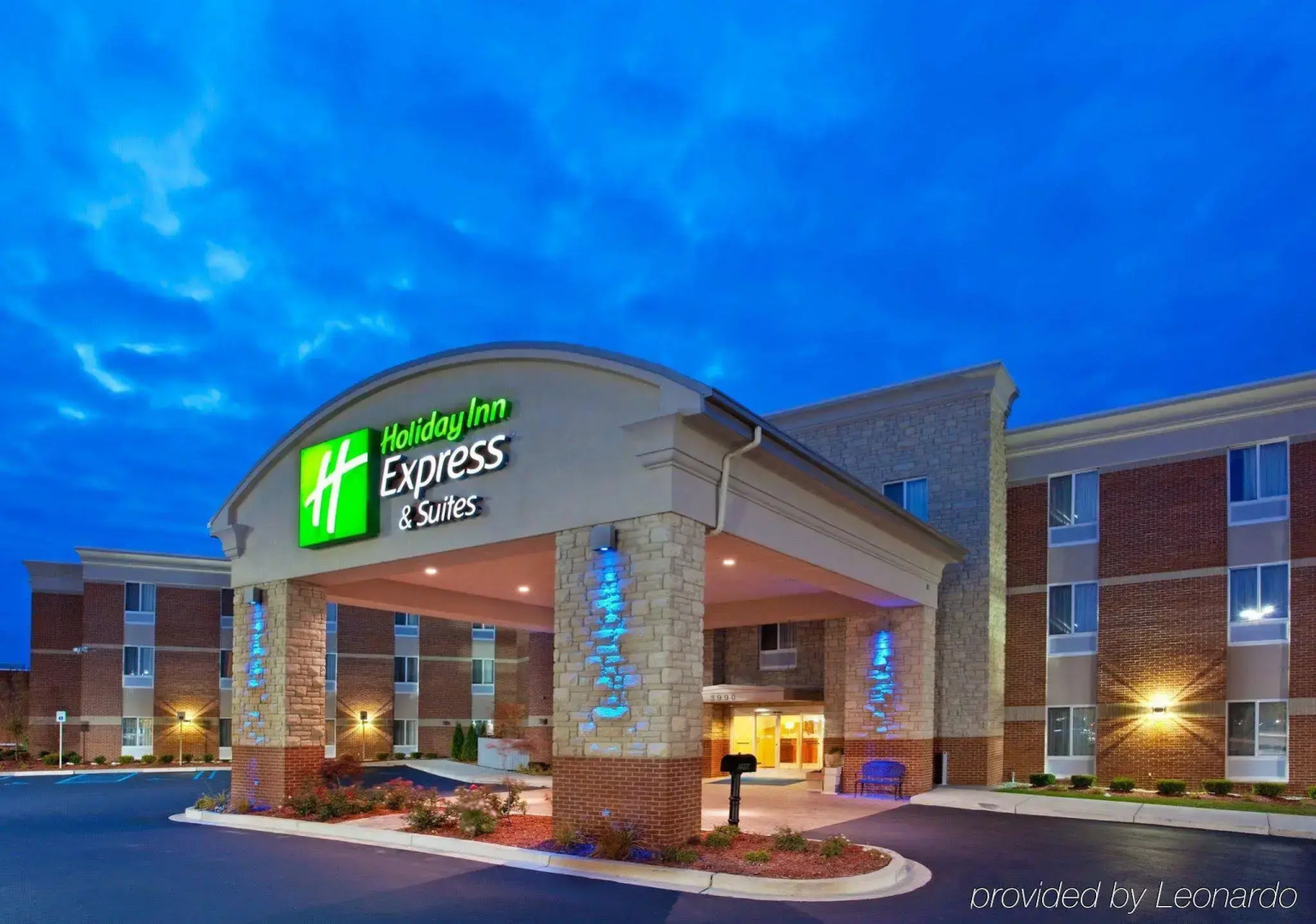 Holiday Inn Express Hotel & Suites Auburn Hills by IHG