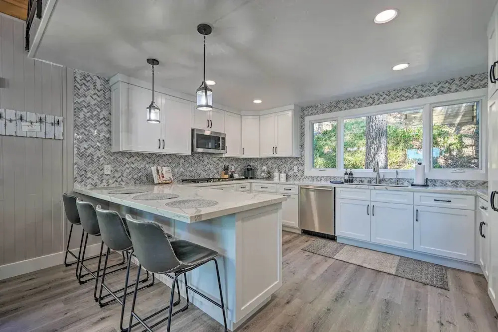 Airy Alpine Getaway w/ Lake Arrowhead Views!