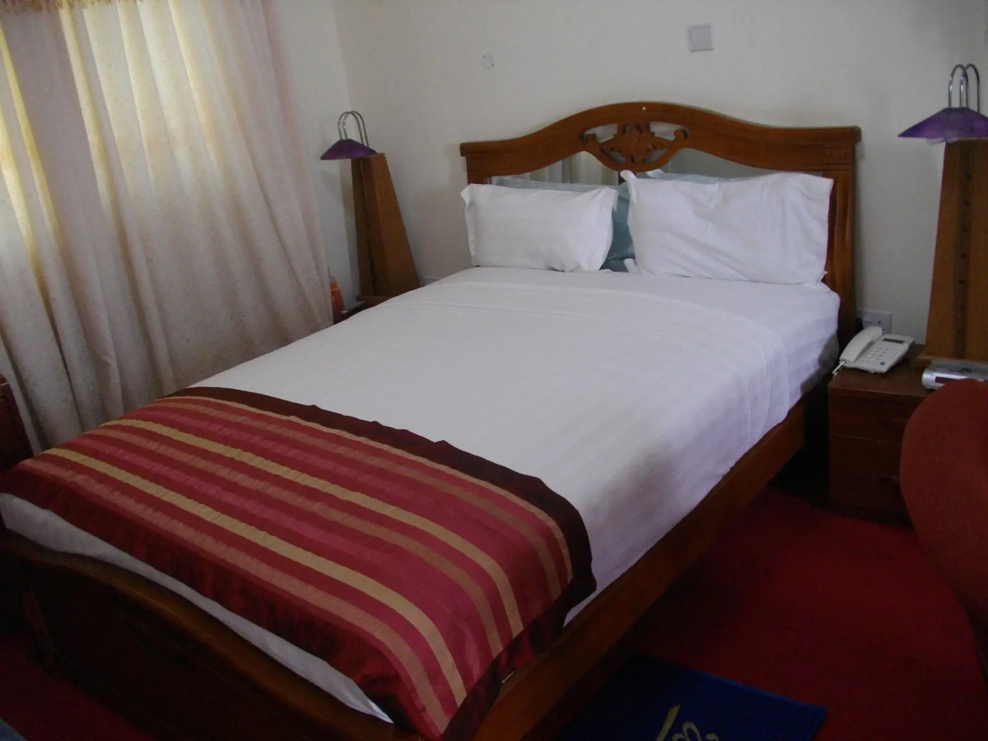 De Holiday Beach Hotel