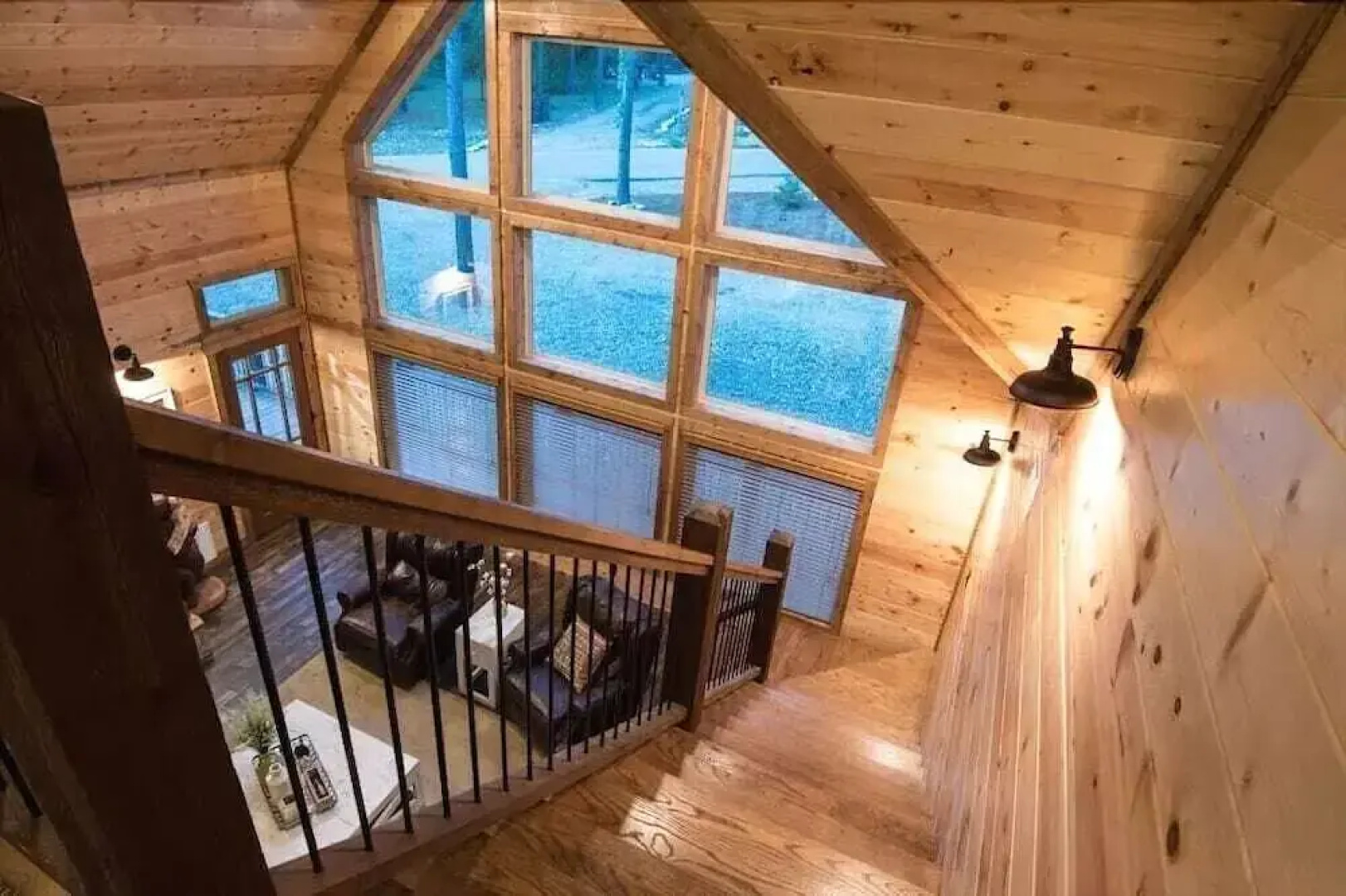 Stars On The Water Lodge - 4 Br Cabin
