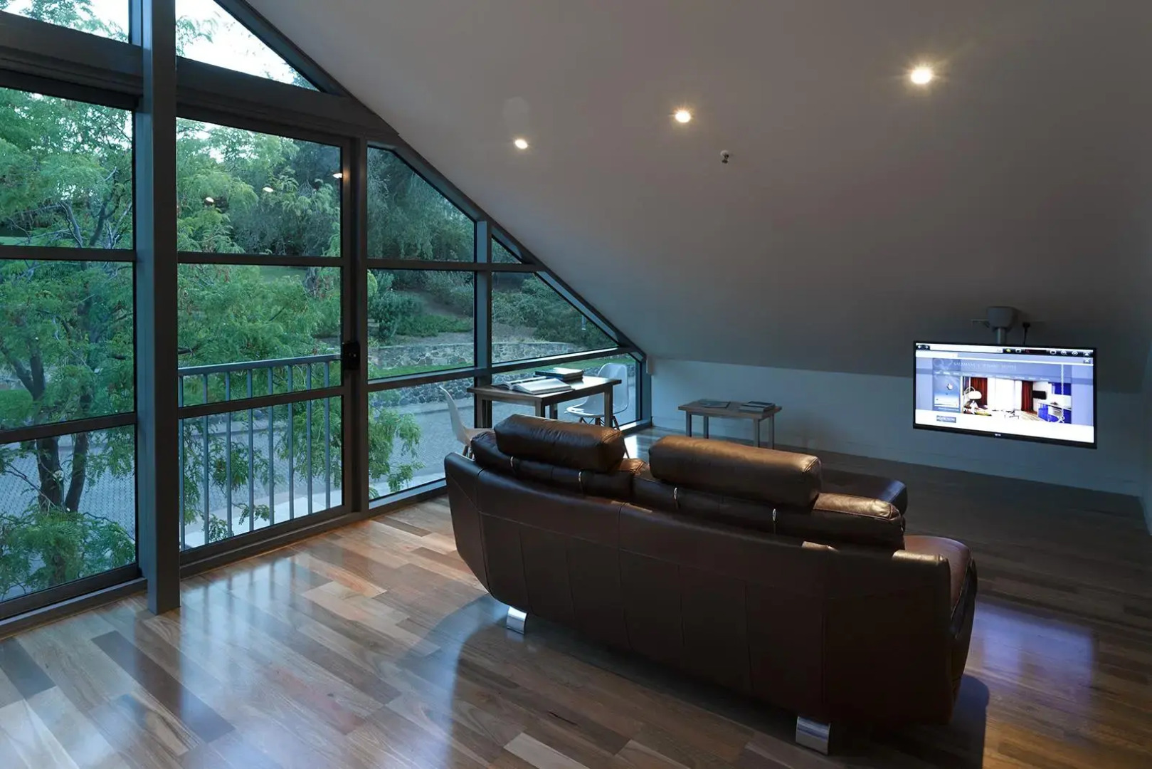 Salamanca Wharf Hotel