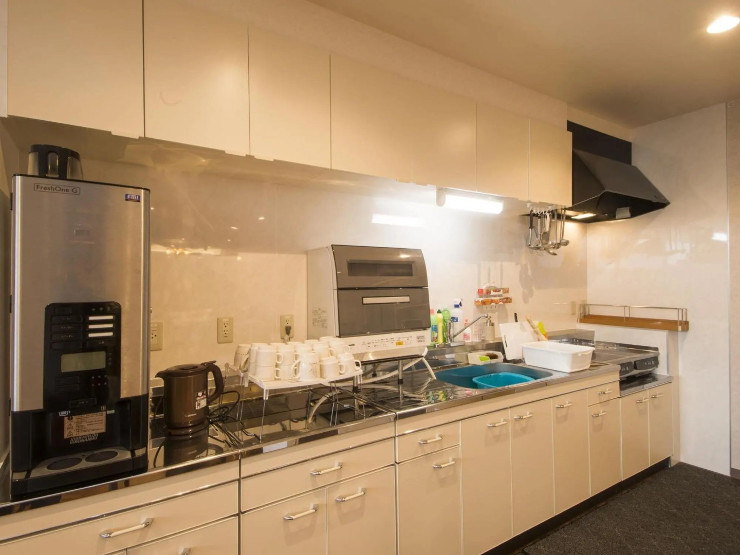 Guest House Rojiura - Hostel