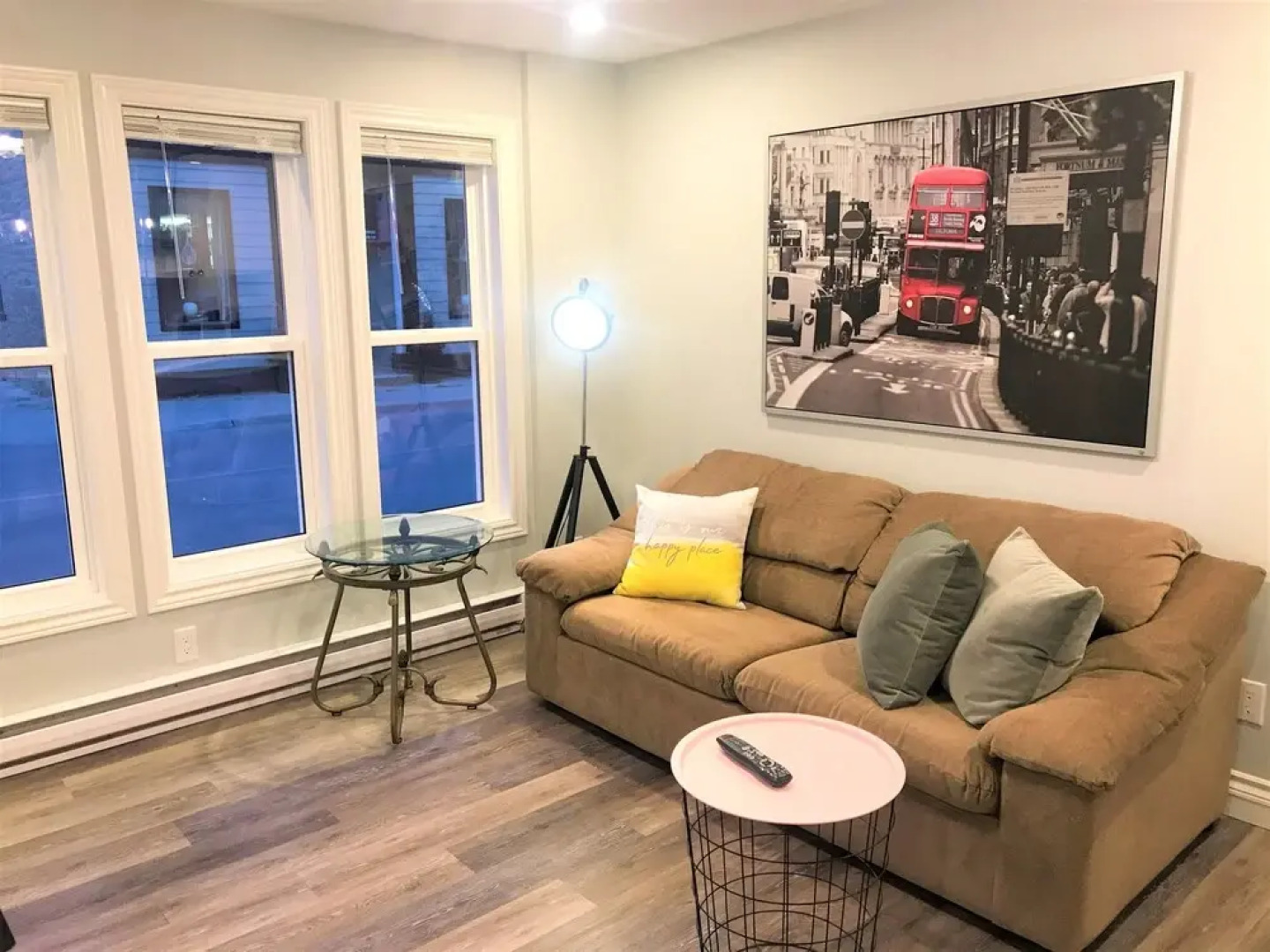 Carleton Place Downtown 1 and 2 Bedroom Entire Apartments