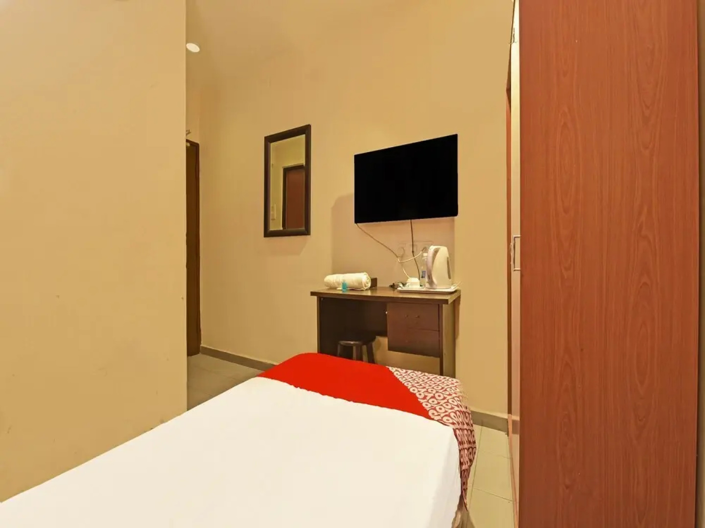 OYO 90510 Hotel Sahara