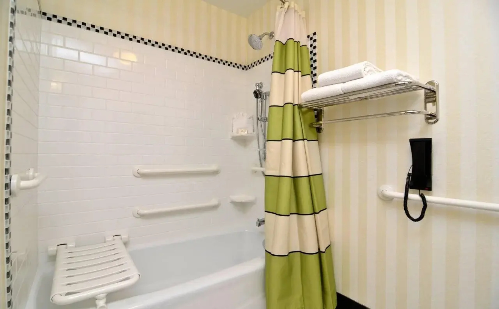 Fairfield Inn & Suites Santa Cruz - Capitola