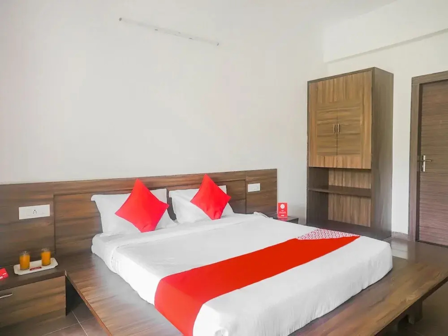 OYO 15399 Olive Villa