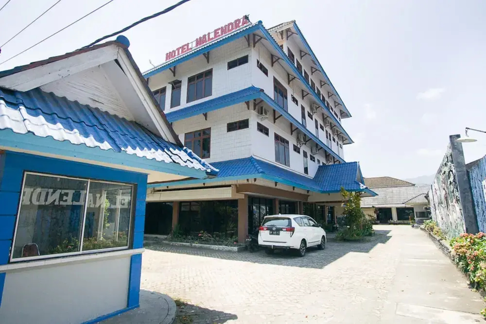 RedDoorz Plus near Pelabuhan Bitung