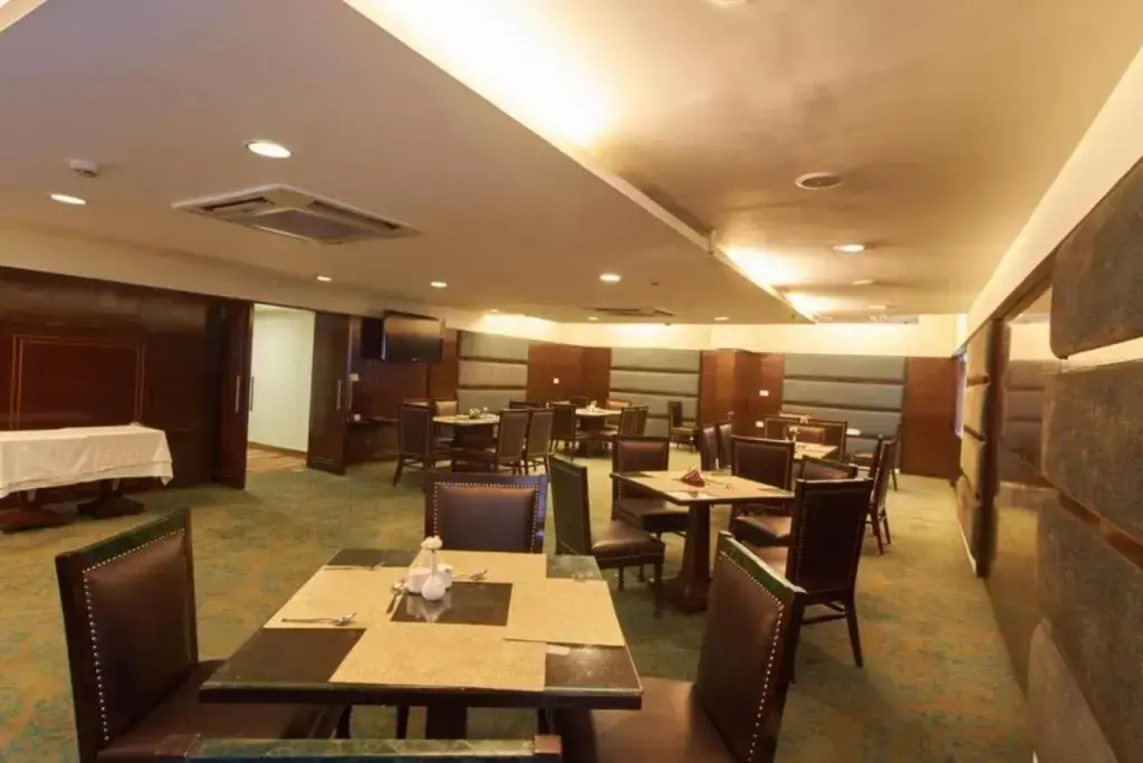 Gis Select Banjara Hills