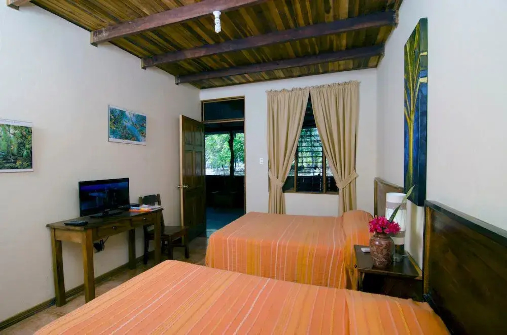 Rancho Curubande Lodge