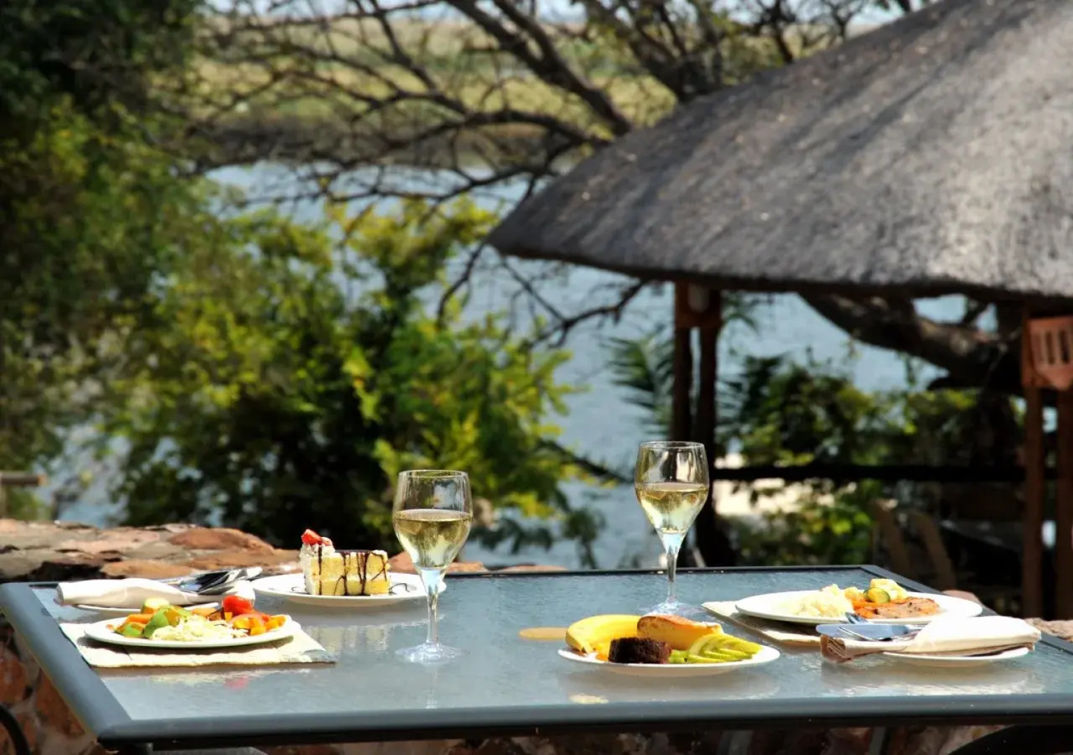 Cresta Mowana Safari Resort & Spa