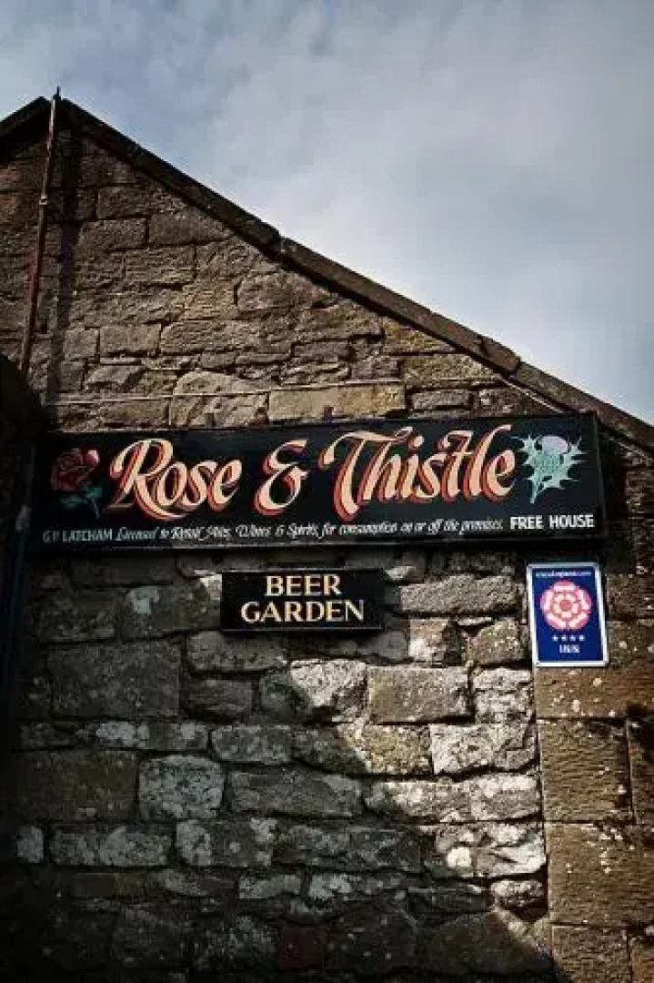 Rose & Thistle Inn