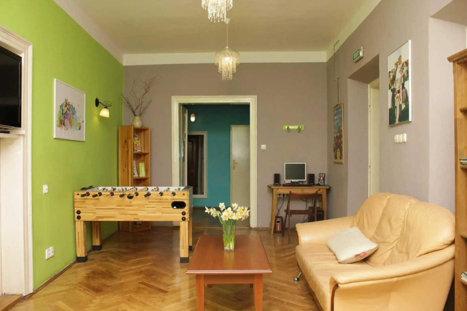 Intro Hostel