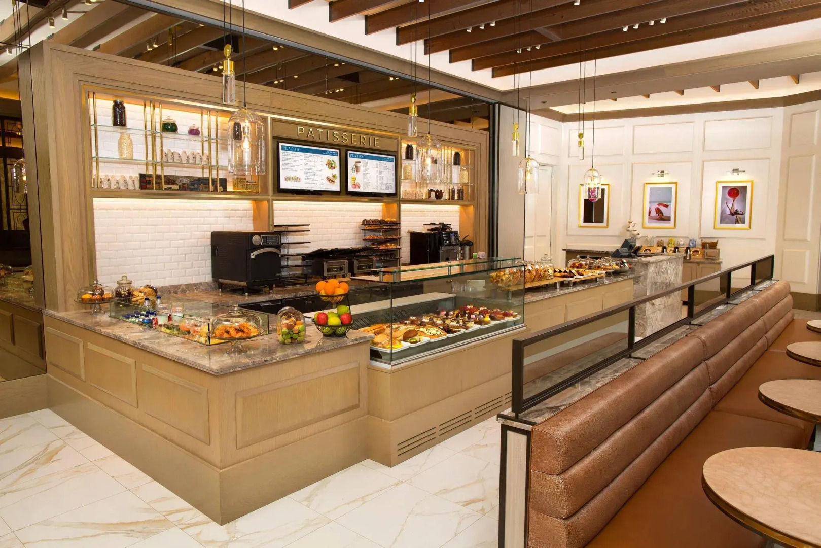 The Coral at Atlantis, Autograph Collection