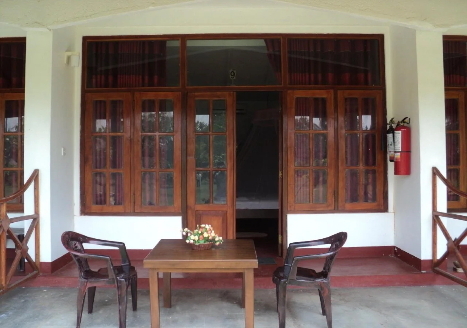 White Sand Beach Inn