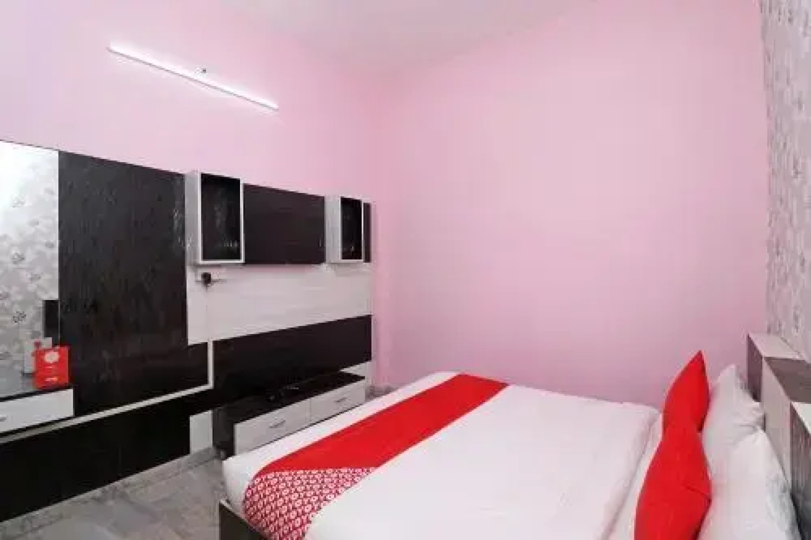 Krishna Hotel by OYO Rooms