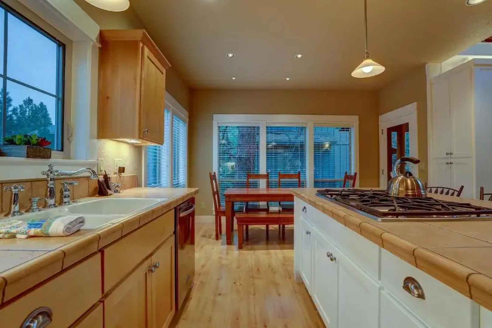 Big Pine-Ac-3Br/2.5Ba