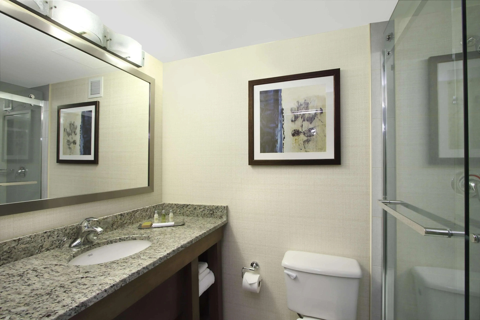 DoubleTree by Hilton Mahwah