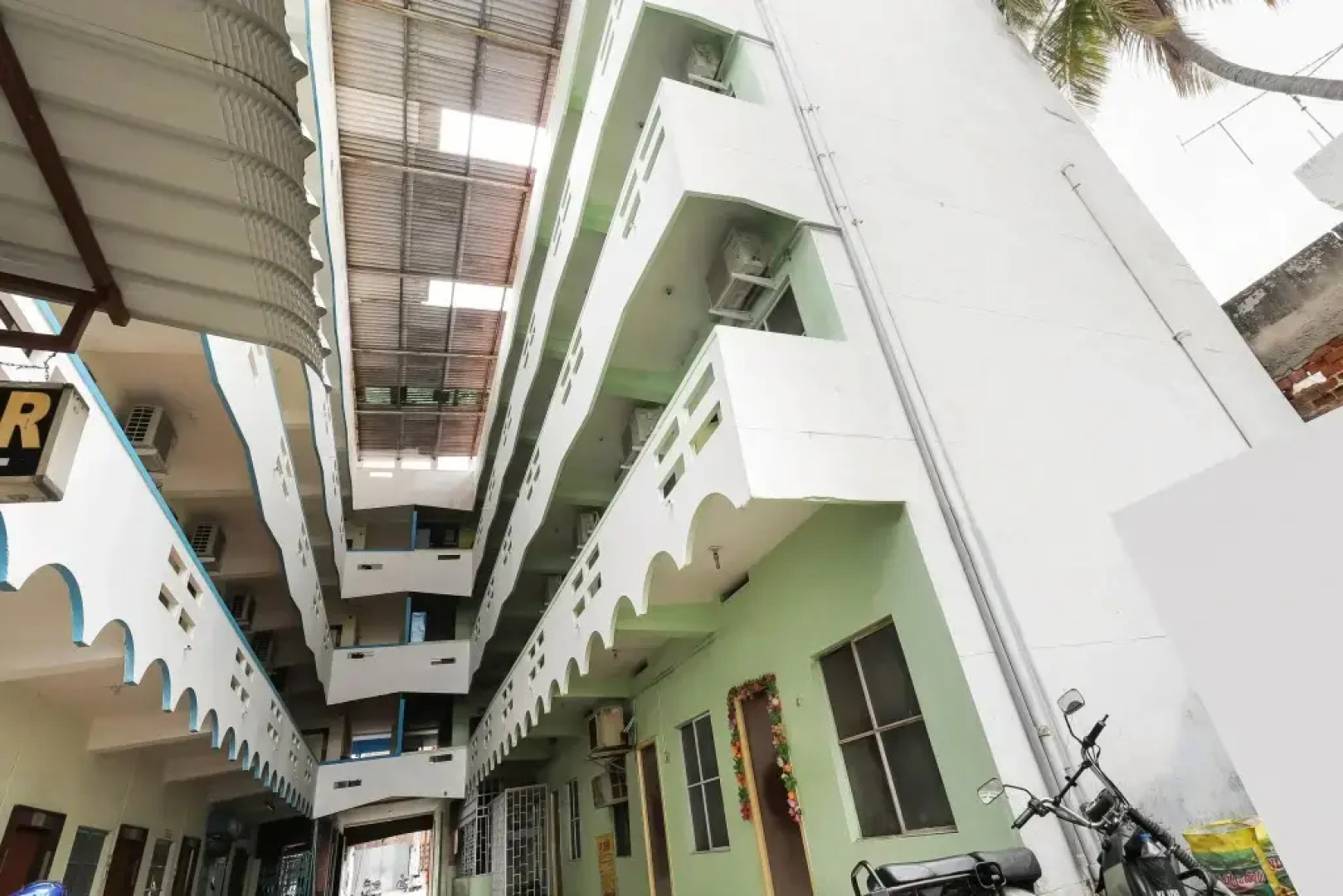 Hotel Achi by OYO Rooms