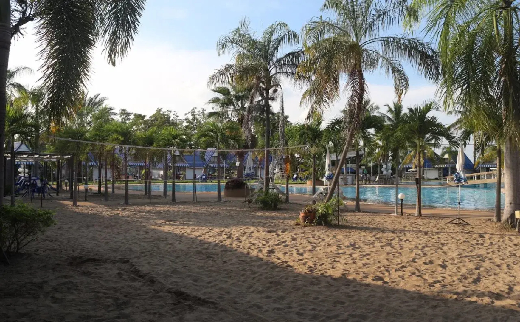 Castle Howchow Beach Resort Hotel