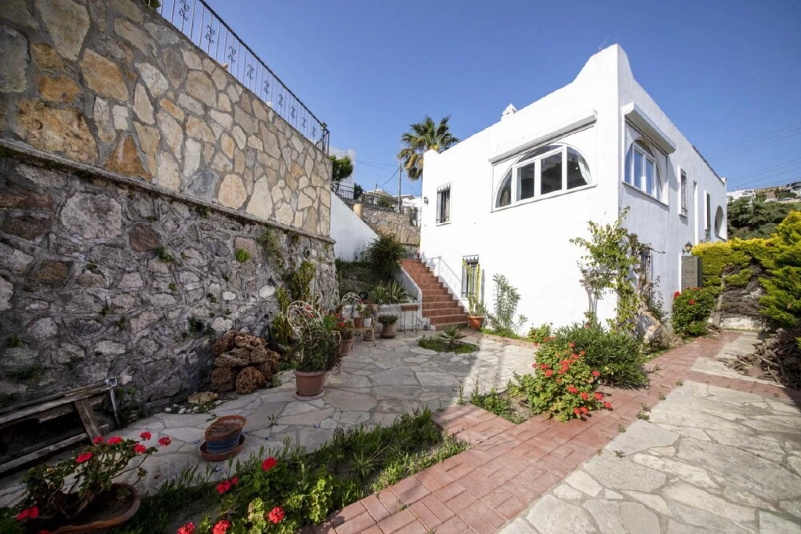 Villa in Bodrum With Shared Pool and Backyard