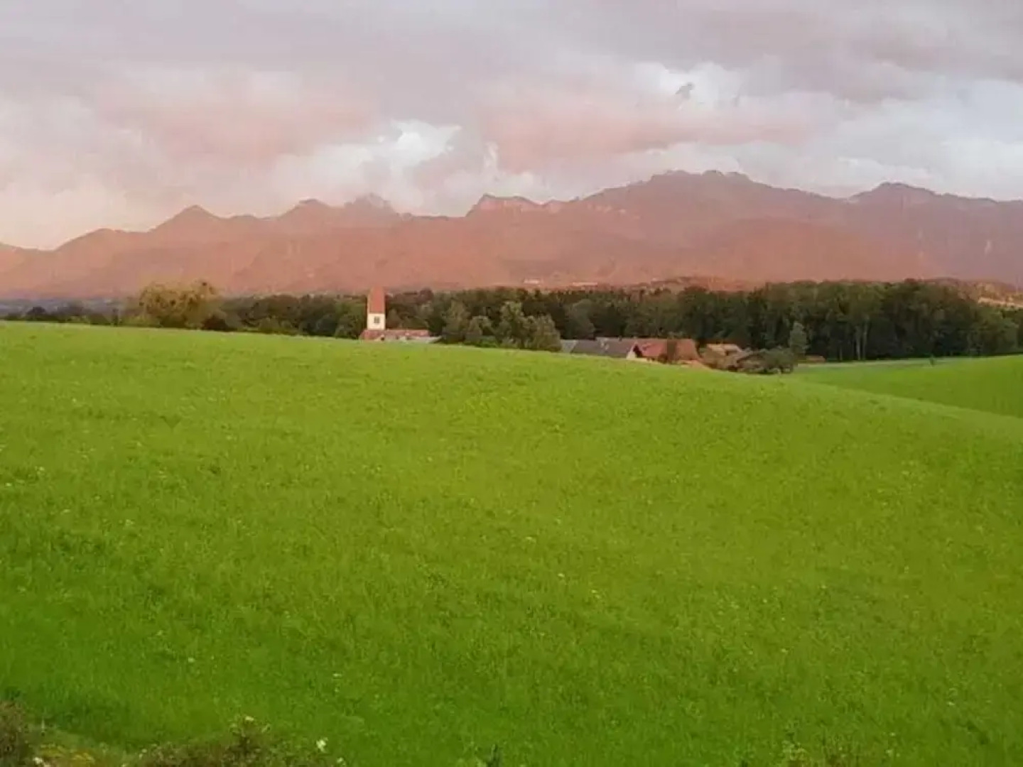 Mountain View Comfortable Holiday Residence