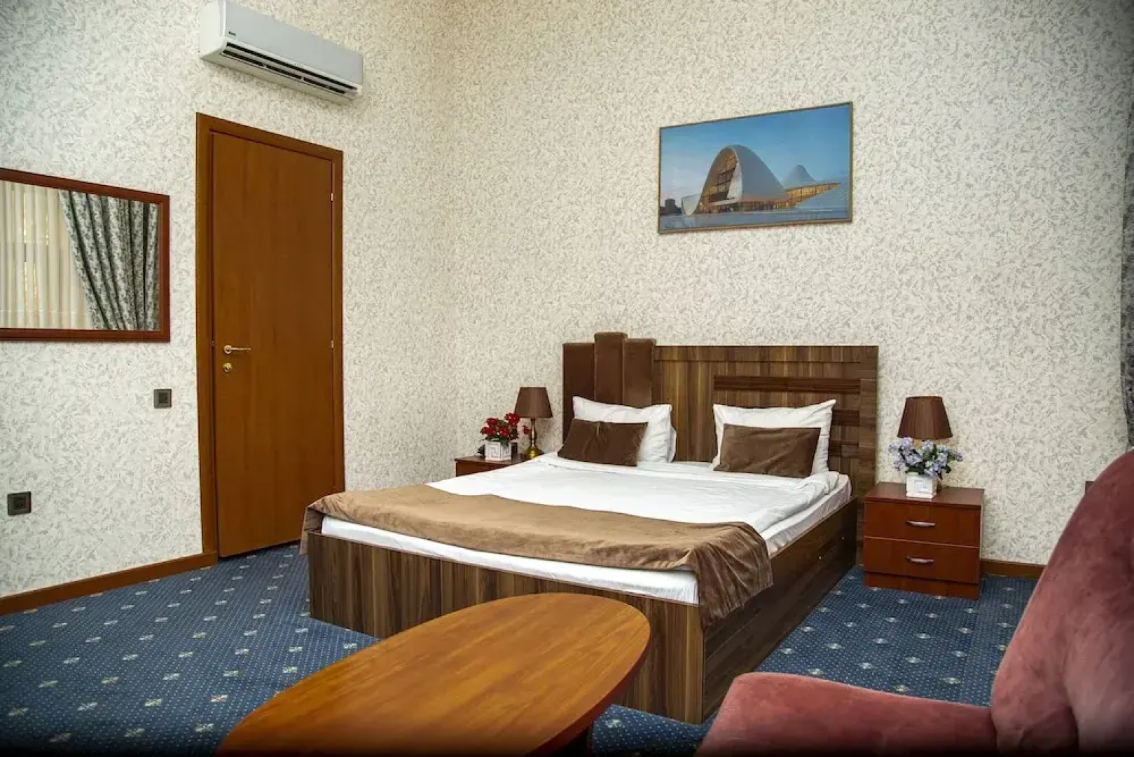 Port Hotel
