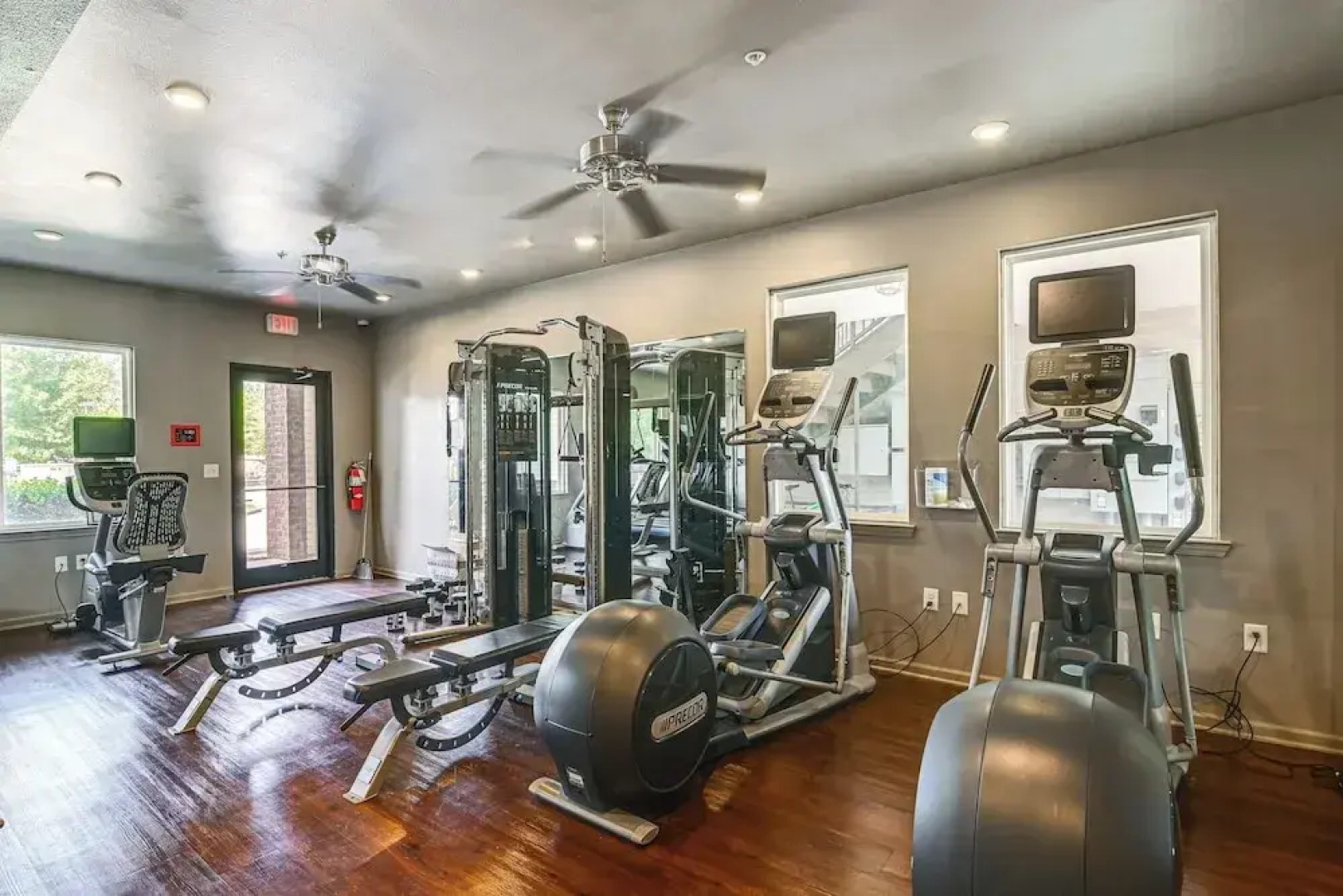 Cotton District Condo: Walkable Spot for Game Day!