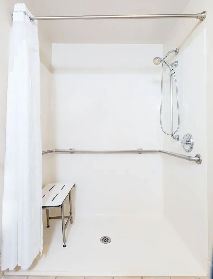 Holiday Inn Express Hotel & Suites Mt. Holly, An Ihg Hotel