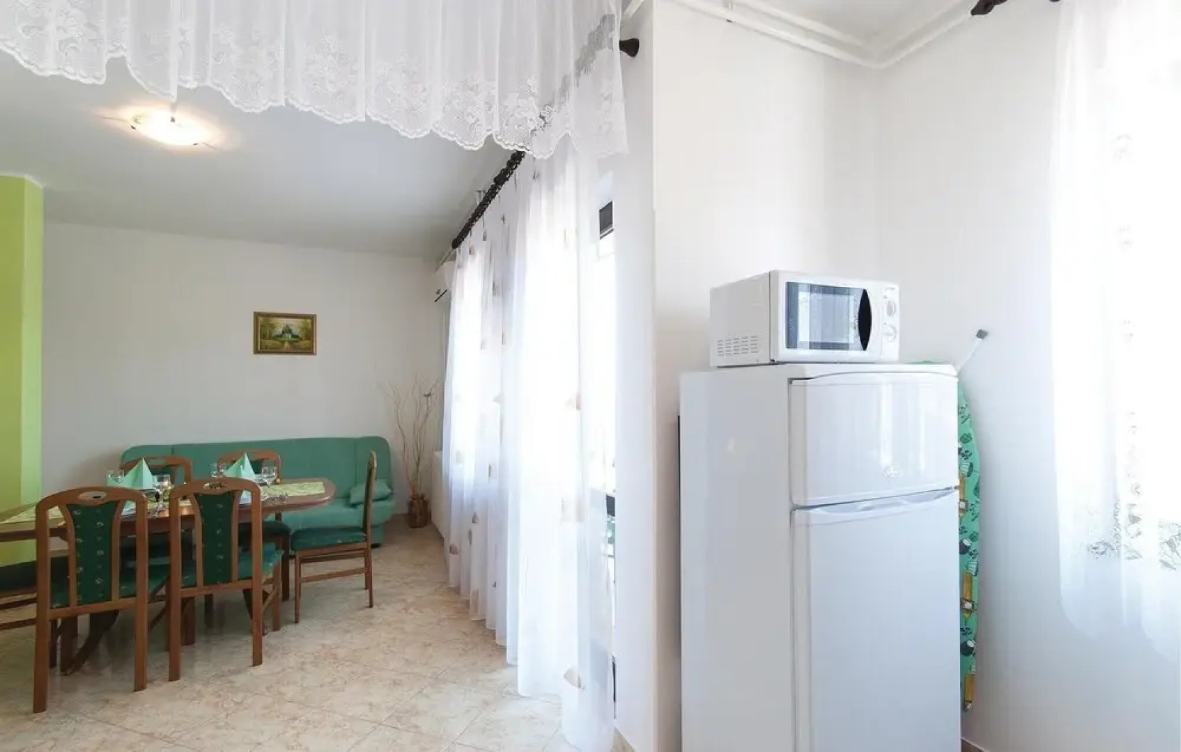Beautiful Home in Divsici With Wifi and 1 Bedrooms