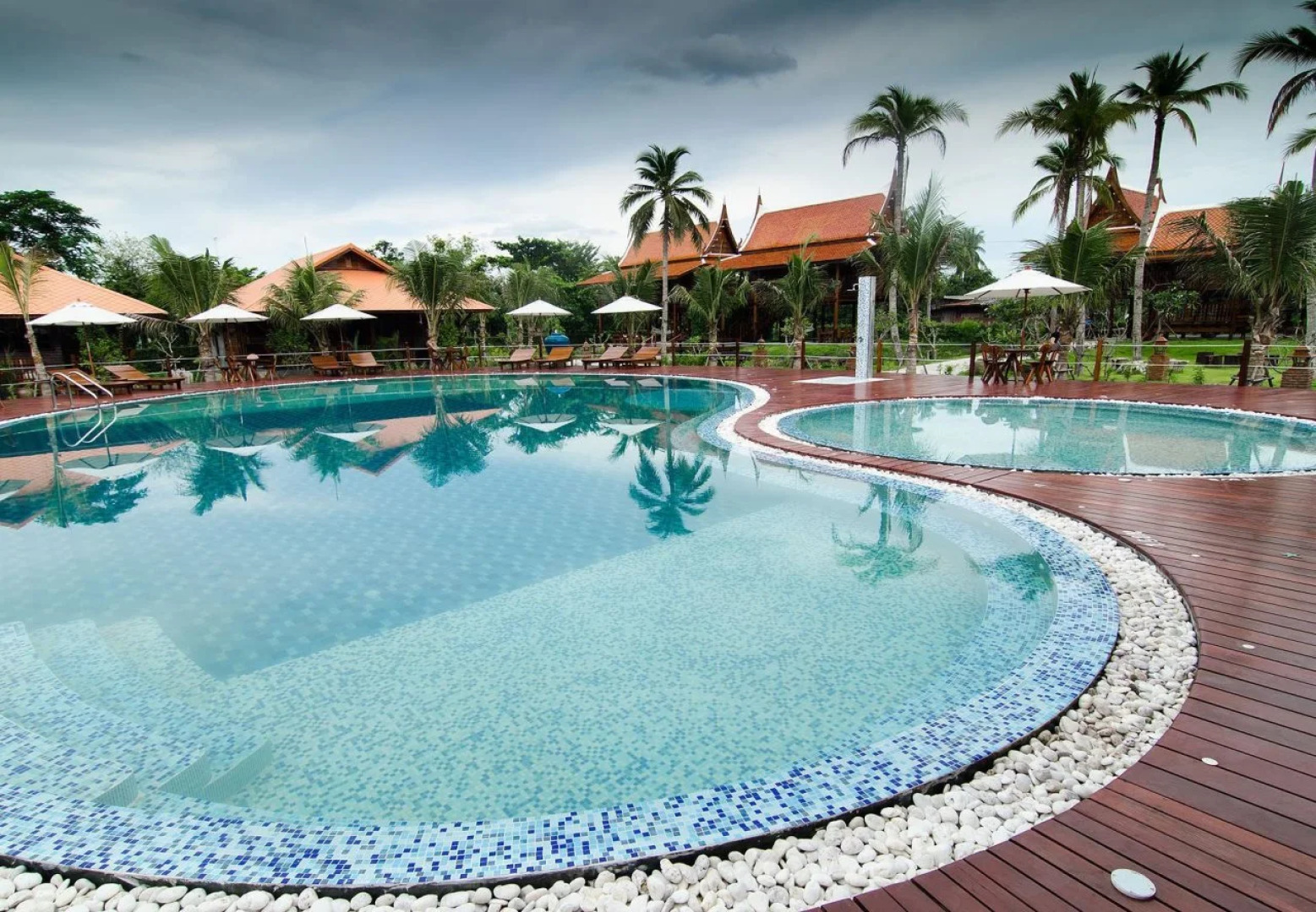 Maikaew Damnoen Resort