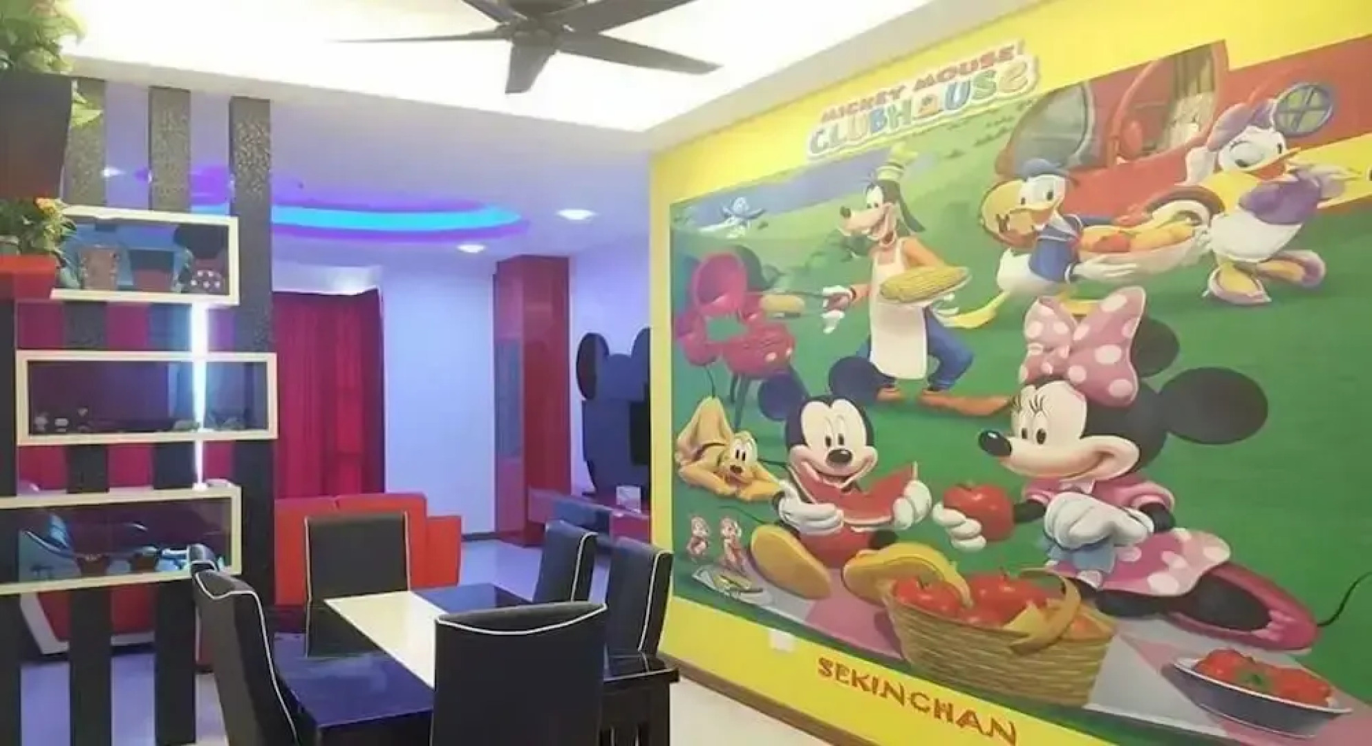 Windmill Cartoon at Sunrise Homestay