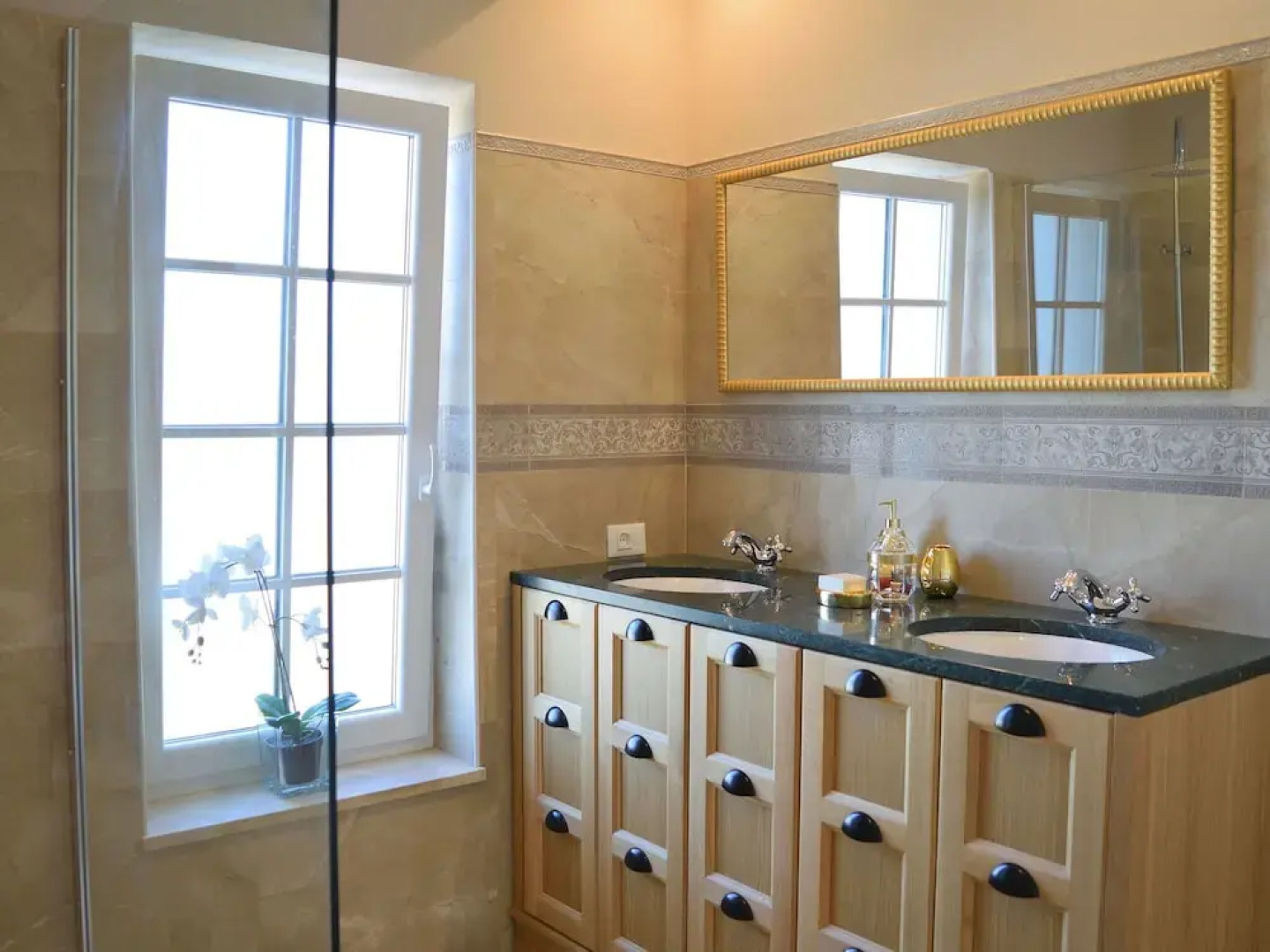 Sunlit Villa in Buje With Swimming Pool