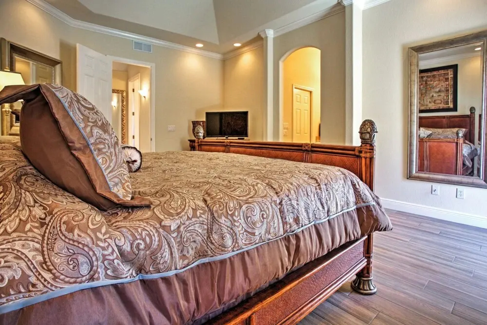 Superb Naples Home w/ Den & Private Saltwater Pool