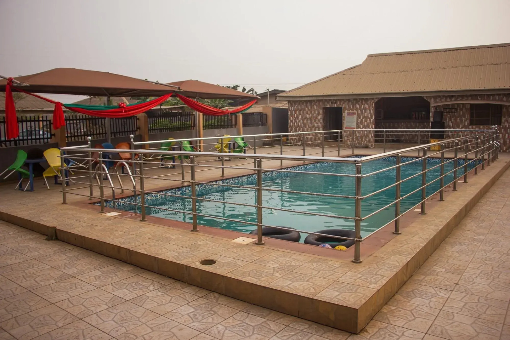 Duckland Hotel and Suites Ltd