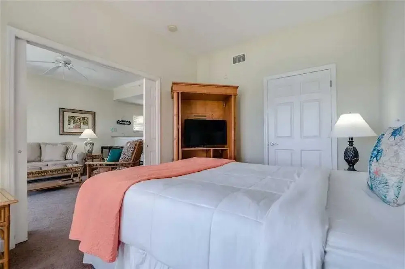 207 - Palms of Treasure Island