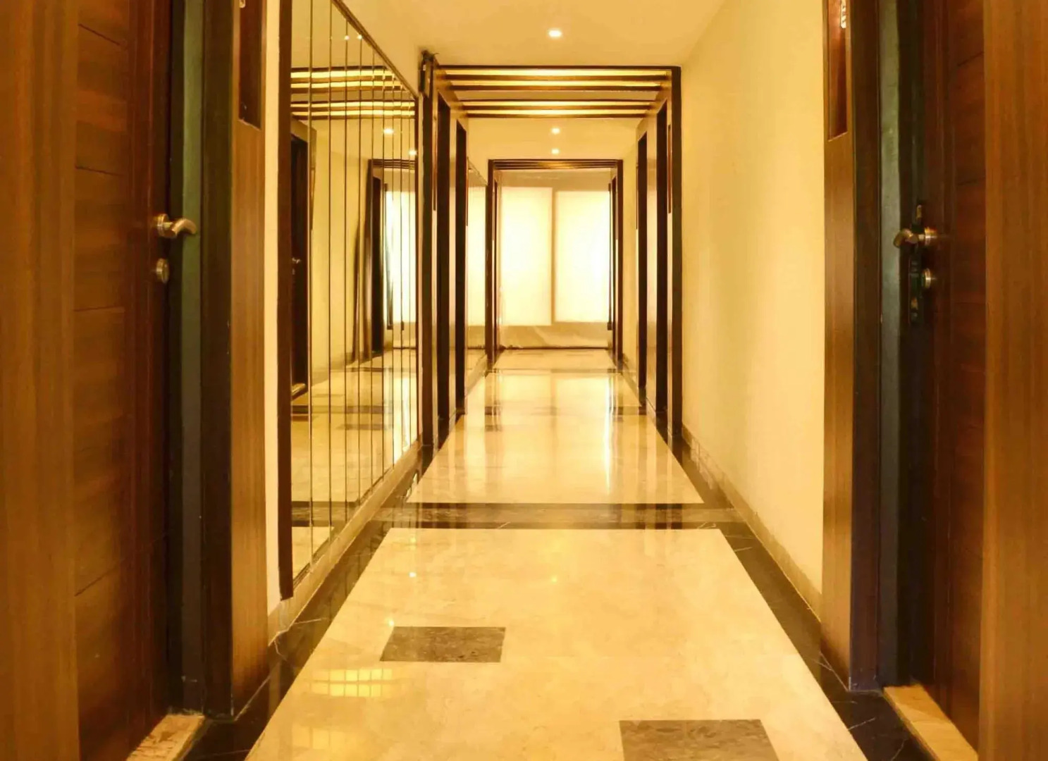 OYO Premium Kanchan Bagh