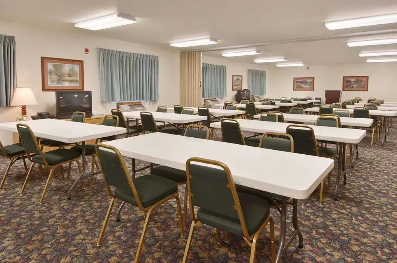 Super 8 Hill City/Mt Rushmore/ Area