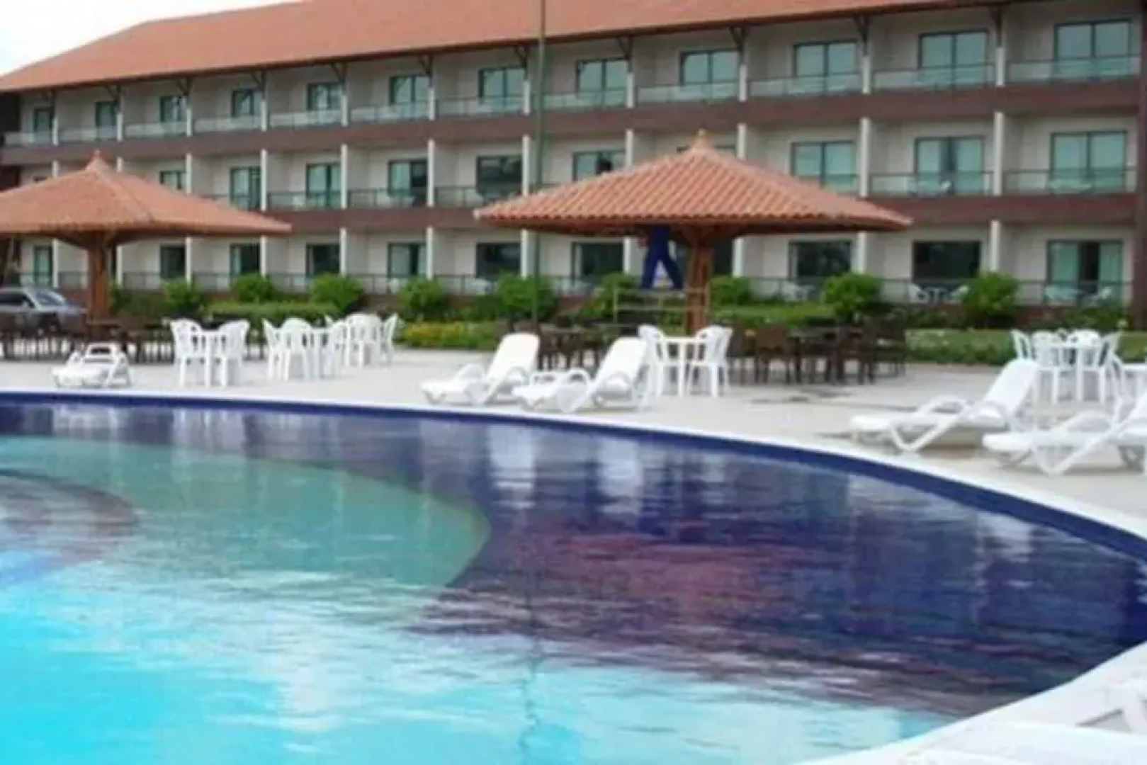 Flat térreo com duas suítes (até 8 pessoas) no Canarius Resort em Gravatá
