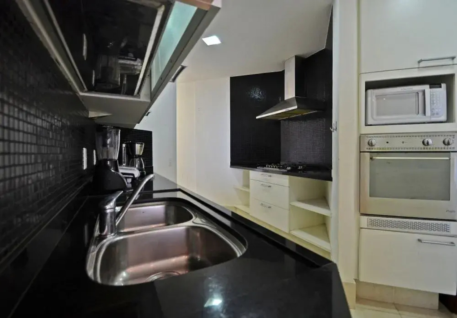 Rio Apartments Rdl100