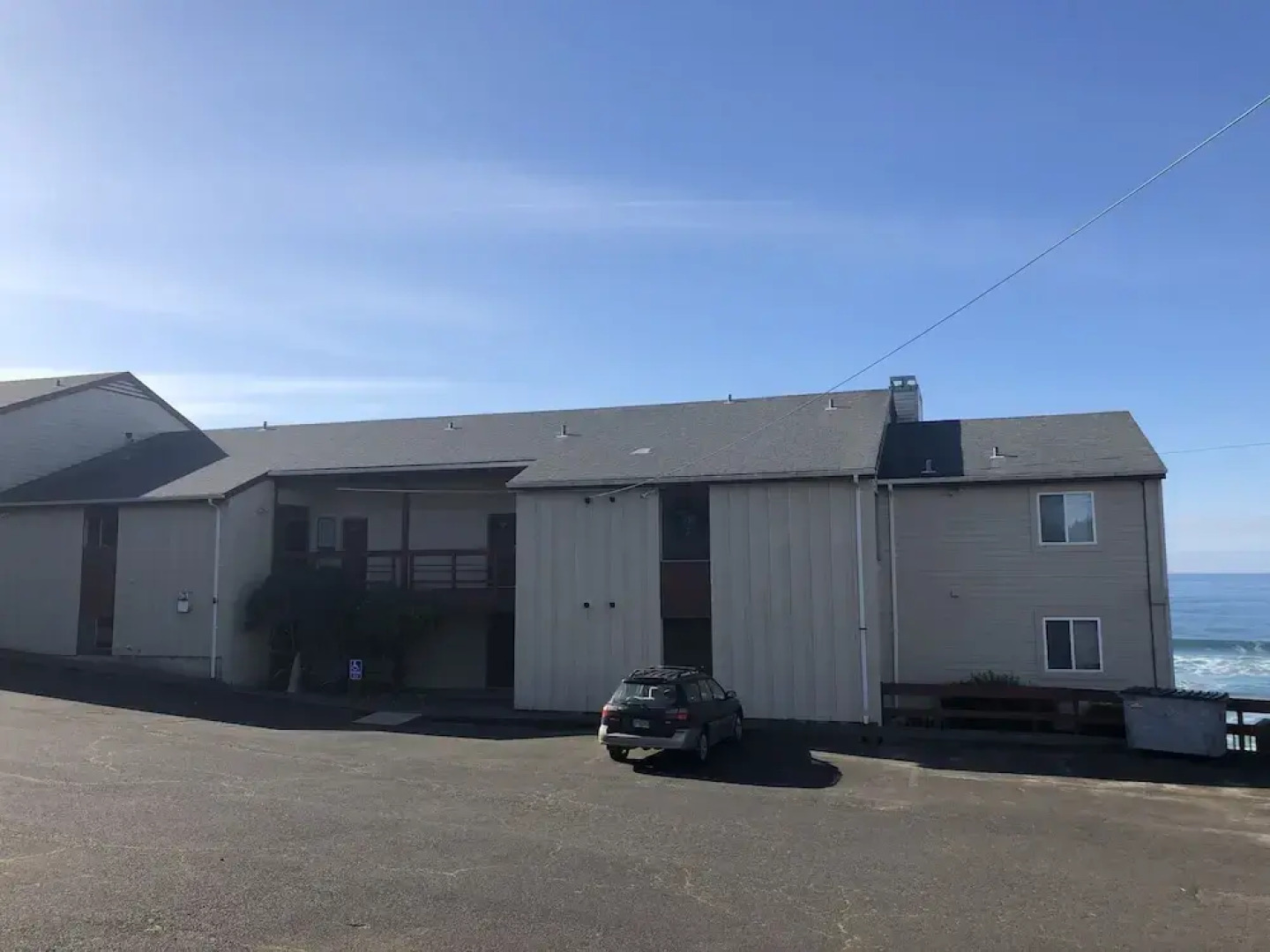 Ester Lee Oceanview Inn