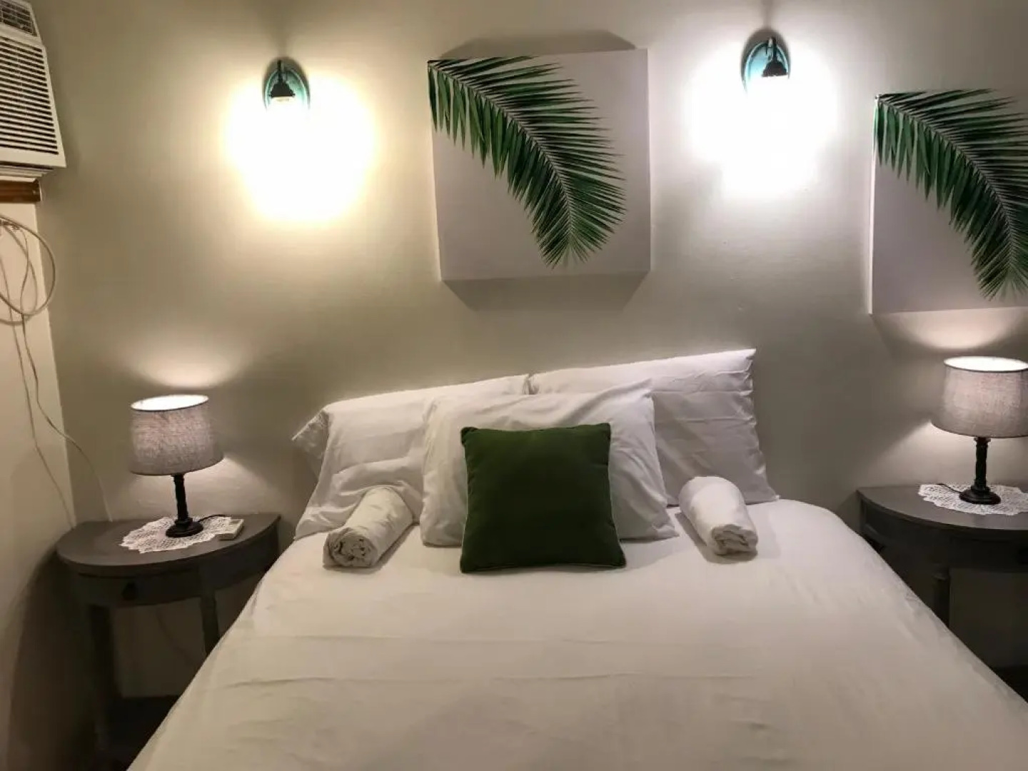 Brisas Del Mar 1/1 Front Beach Apartment