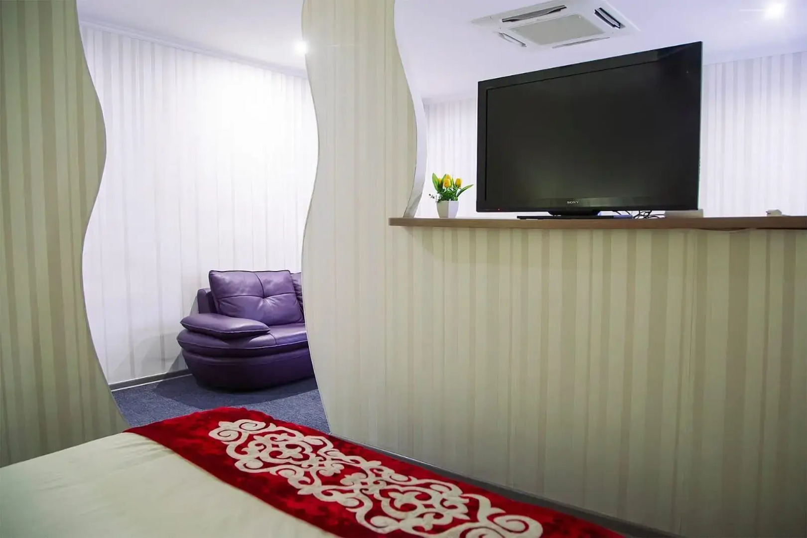 Mandarin Hotel & Fitness Center