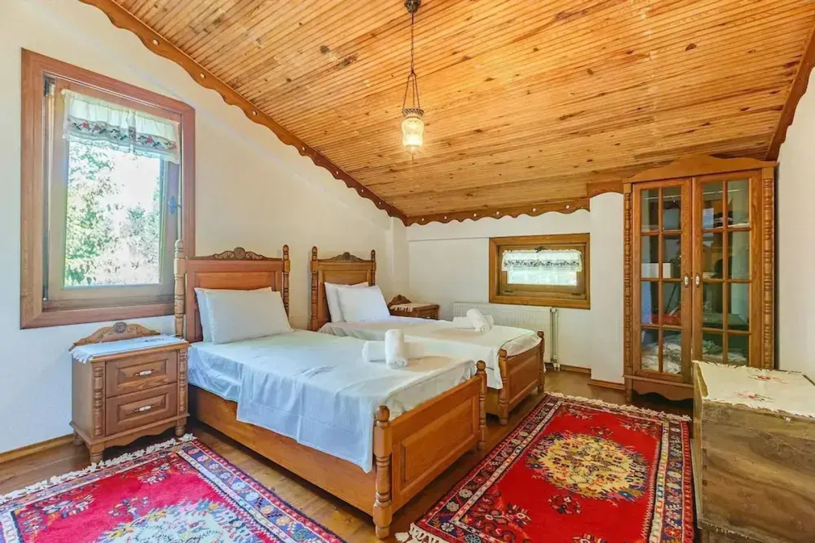 Lake Sapanca Breathtaking Private Villa Retreat