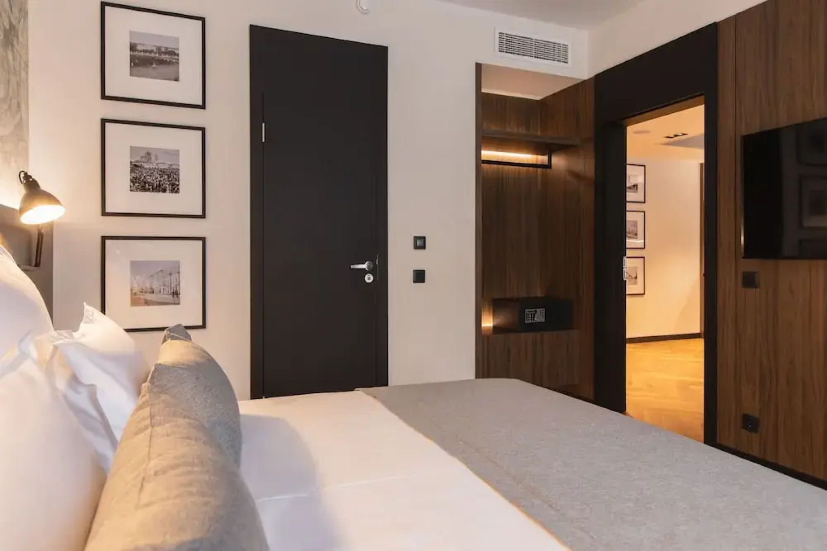 Dvor Podznoeva Studios and Apartments