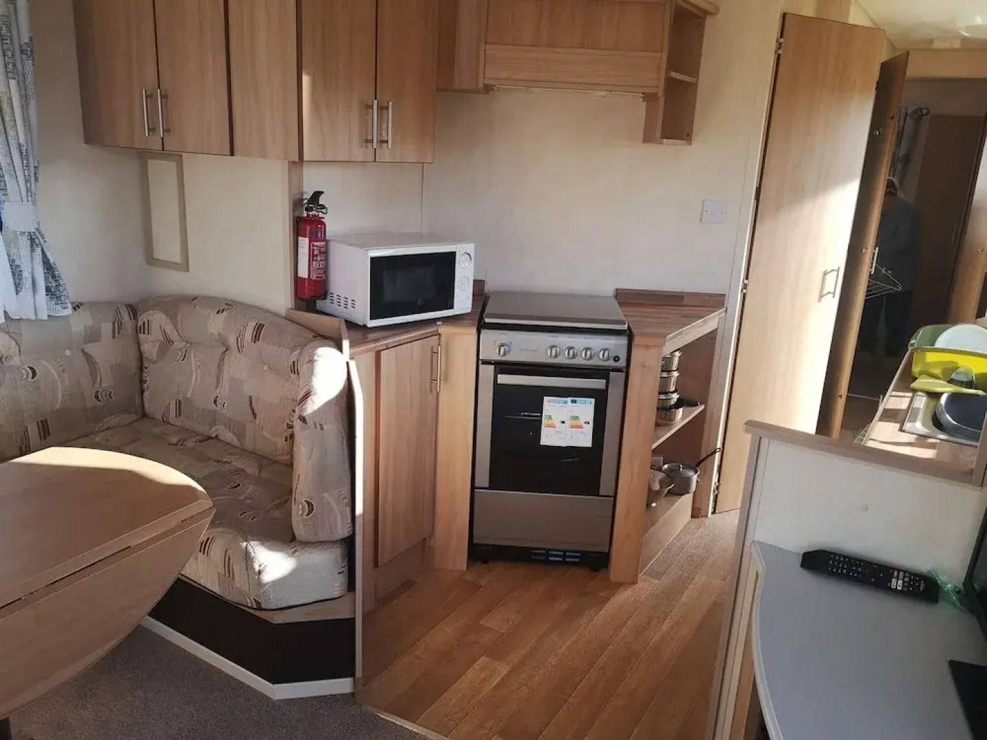 Lovely 2-bed Caravan in Walton on the Naze