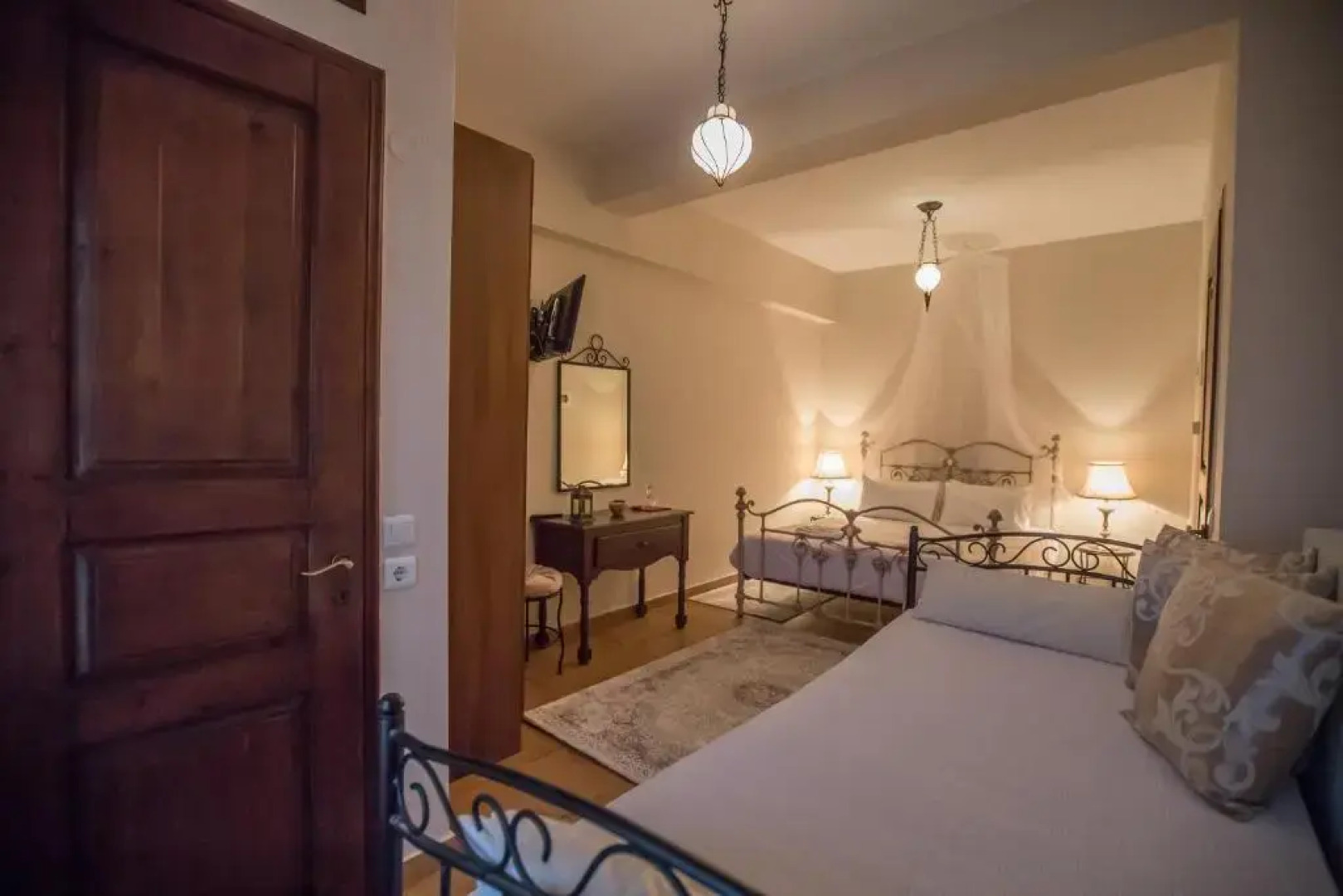 Katsaros Traditional Hotel