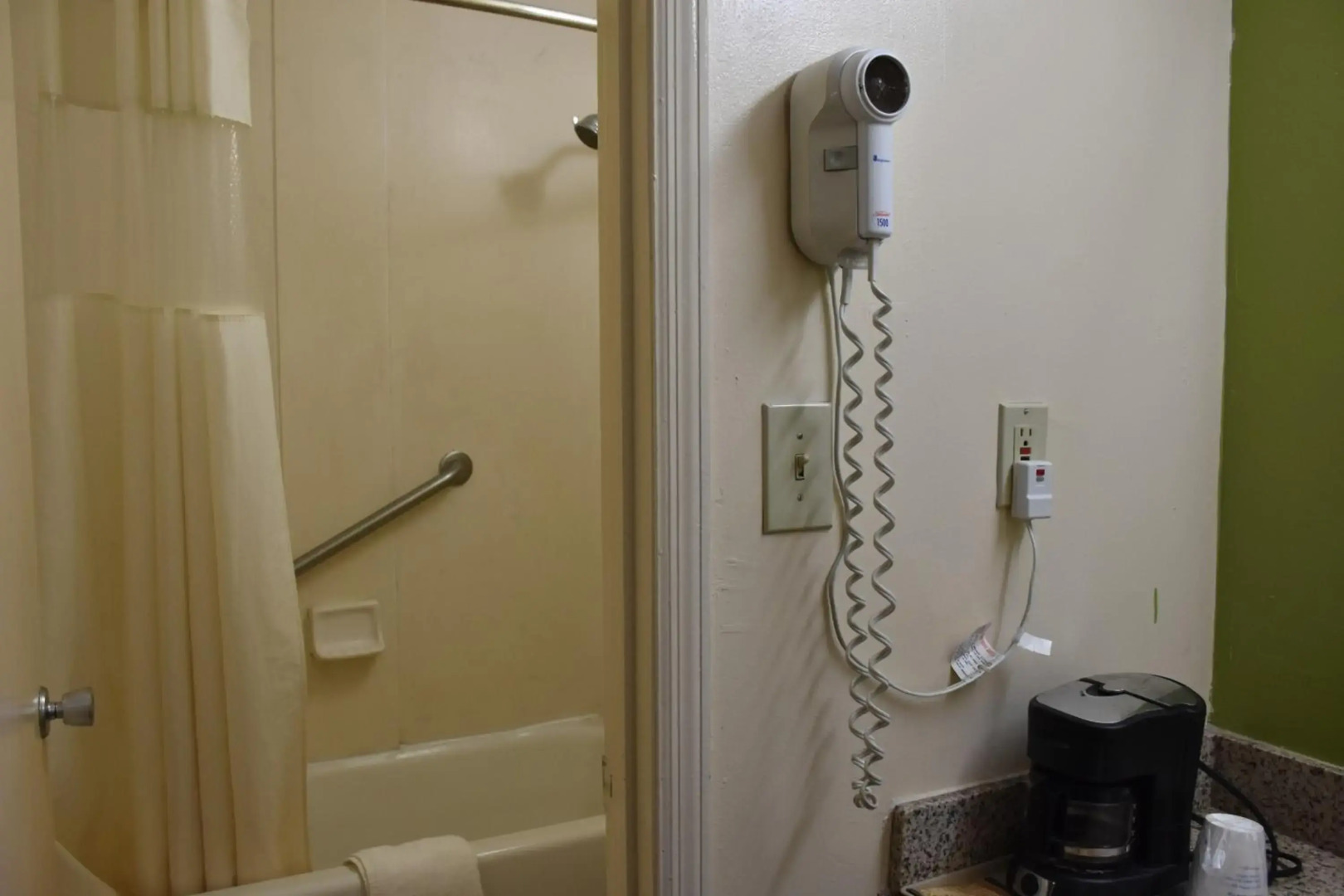 Super 8 By Wyndham Tifton