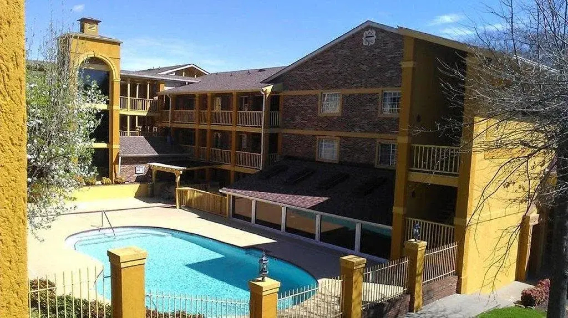 Red Lion Inn & Suites Nashville Airport