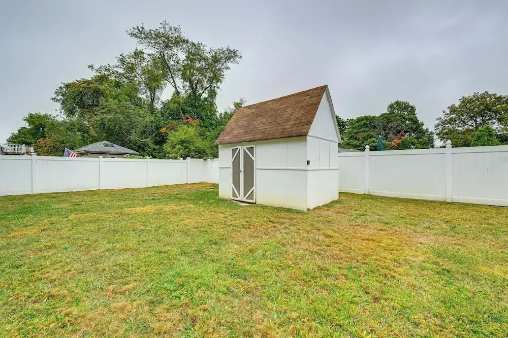 Bay Shore Vacation Rental w/ Shared Yard!