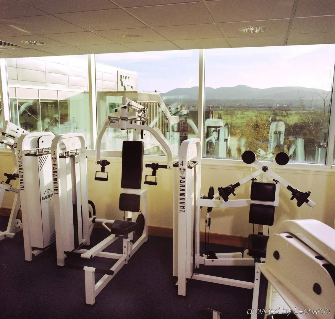 Holiday Inn Edinburgh by IHG